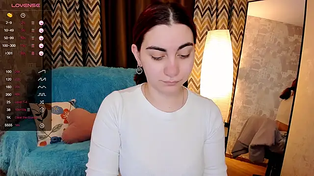 hannacheekss  online show from January 15, 2:05 am