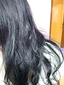 Snapshot of Lilly-queen chatting on March 21, 5:45 pm Lilly-queen online show from March 21, 5:45 pm