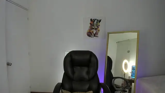 Escarlett Wii online show from January 17, 1:05 pm