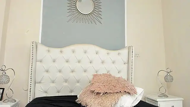 Snapshot of Ambar_Collingg chatting on January 31, 4:06 pm Ambar Collingg online show from January 31, 4:06 pm