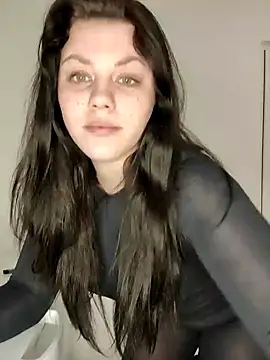 leeya lee online show from January 18, 7:04 pm