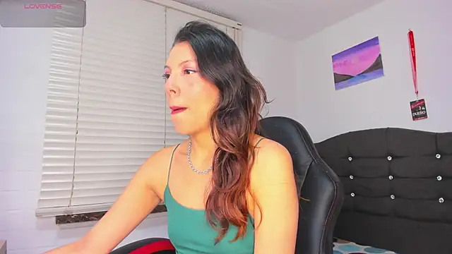 Snapshot of Selenakyle92_ chatting on September 11, 8:20 pm Selenakyle92 online show from September 11, 8:20 pm