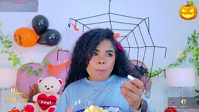 NahiaraReina online show from October 30, 1:12 pm