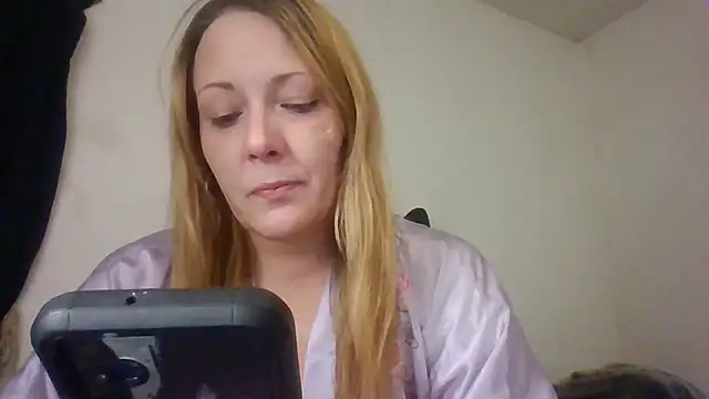 rosequartz online show from January 18, 6:17 am