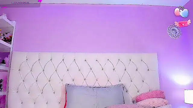 Snapshot of Babyaleja chatting on March 20, 3:58 pm Babyaleja online show from March 20, 3:58 pm