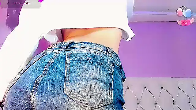 Snapshot of Babyaleja chatting on March 21, 6:51 pm Babyaleja online show from March 21, 6:51 pm