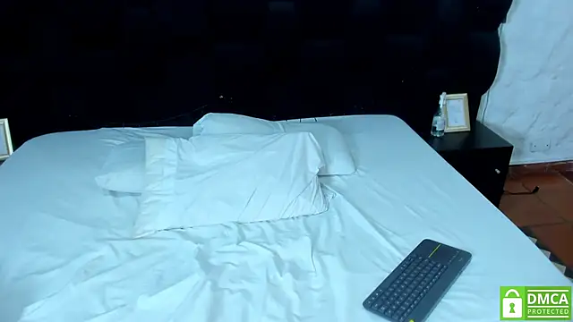 Snapshot of Kaylee_sweet_1 chatting on January 24, 6:46 am Kaylee sweet 1 online show from January 24, 6:46 am