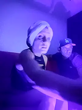 Snapshot of AnetteGoBa chatting on November 15, 4:10 am AnetteGoBa online show from November 15, 4:10 am