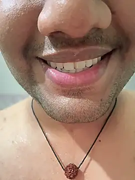 ved240 online show from February 14, 1:40 pm