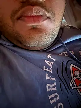 ved240 online show from October 12, 6:12 am