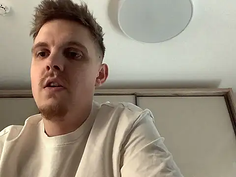 neilho1 online show from April 21, 4:01 pm