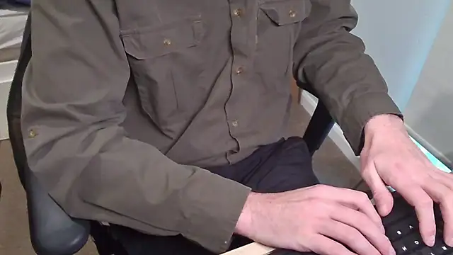 an4y8ot online show from November 24, 8:47 am