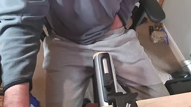 an4y8ot online show from November 28, 11:24 am