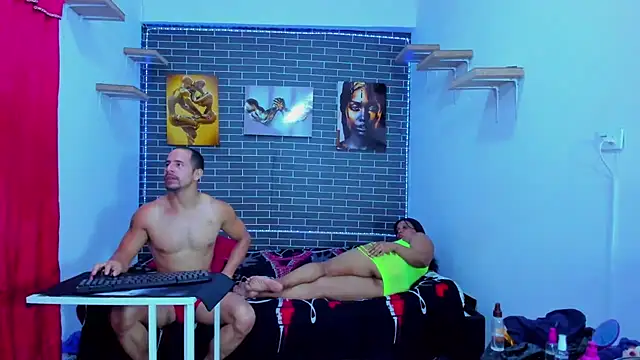 Snapshot of alessandro27yleonora chatting on February 26, 2:46 pm alessandro27yleonora online show from February 26, 2:46 pm