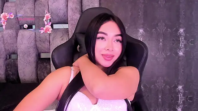 Snapshot of gaby_desire777 chatting on December 16, 12:49 pm gaby desire777 online show from December 16, 12:49 pm