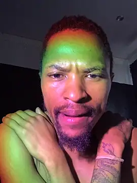 Snapshot of BlueIceCube chatting on September 24, 7:55 am BlueIceCube online show from September 24, 7:55 am