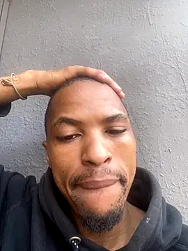 Snapshot of BlueIceCube chatting on November 19, 1:55 pm BlueIceCube online show from November 19, 1:55 pm