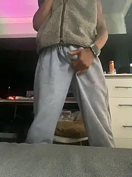 Snapshot of BlueIceCube chatting on November 22, 12:37 pm BlueIceCube online show from November 22, 12:37 pm