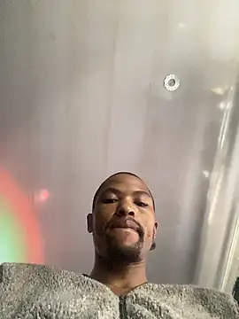 Snapshot of BlueIceCube chatting on November 27, 5:42 am BlueIceCube online show from November 27, 5:42 am