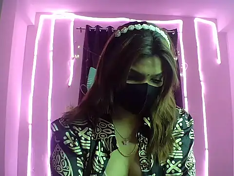 Snapshot of your_pokkie chatting on February 13, 5:44 pm your pokkie online show from February 13, 5:44 pm