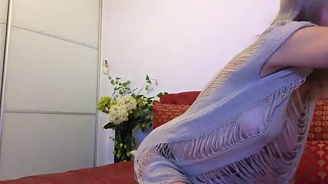  Maddalena  online show from October 9, 8:40 pm