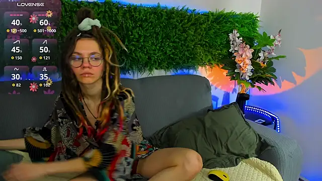 Snapshot of Rin_Skylar chatting on November 21, 7:29 am Rin Skylar online show from November 21, 7:29 am