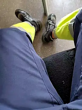 coppiapazza online show from November 1, 1:46 pm