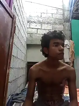 Snapshot of Reynold2608 chatting on September 11, 7:14 pm Reynold2608 online show from September 11, 7:14 pm