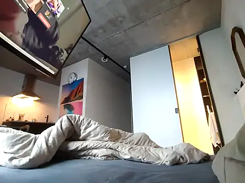 Snapshot of RLLrrr chatting on December 14, 8:52 am RLLrrr online show from December 14, 8:52 am