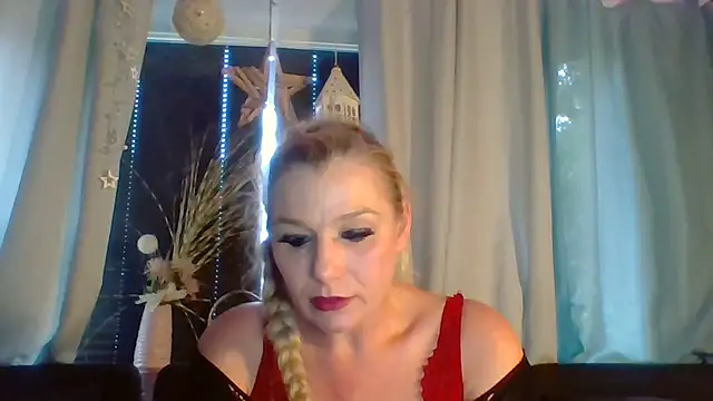 DevilsAngel13 online show from September 27, 7:57 am