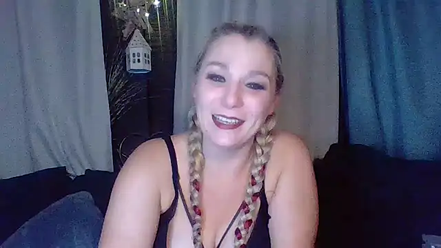 DevilsAngel13 online show from October 8, 9:34 pm