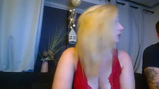 DevilsAngel13 online show from November 21, 11:25 pm