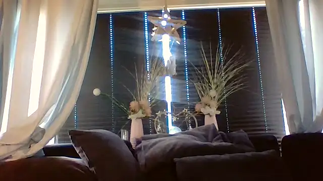 DevilsAngel13 online show from November 26, 8:48 am