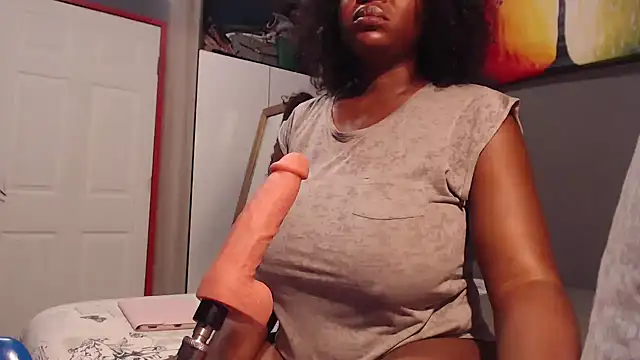 Snapshot of EbonyRose9 chatting on September 17, 8:05 am EbonyRose9 online show from September 17, 8:05 am
