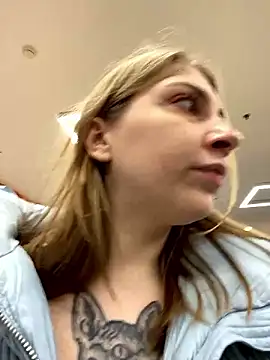 Sunny   Bunny online show from December 5, 2:22 pm