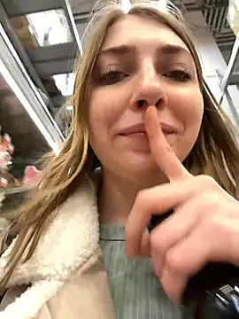 Sunny   Bunny online show from December 25, 10:05 pm