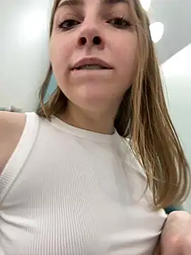 Sunny   Bunny online show from December 29, 6:27 pm