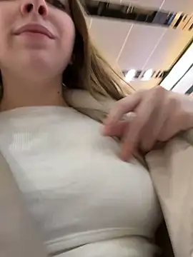 Sunny   Bunny online show from January 3, 5:42 pm