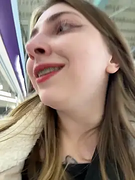 Sunny   Bunny online show from February 4, 3:15 pm