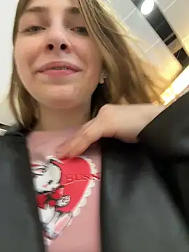 Sunny   Bunny online show from February 28, 5:15 pm