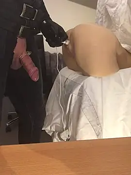 Snapshot of Inseminator69 chatting on January 7, 12:20 pm Inseminator69 online show from January 7, 12:20 pm