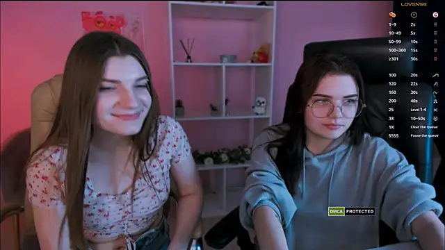 Snapshot of pure_radiance1 chatting on February 4, 4:08 pm pure radiance1 online show from February 4, 4:08 pm