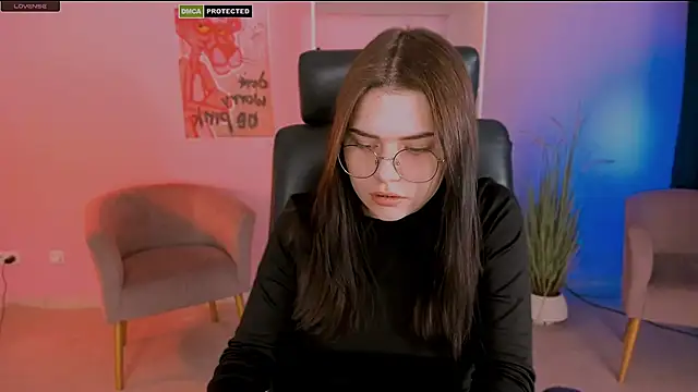 Snapshot of pure_radiance1 chatting on February 7, 9:37 am pure radiance1 online show from February 7, 9:37 am