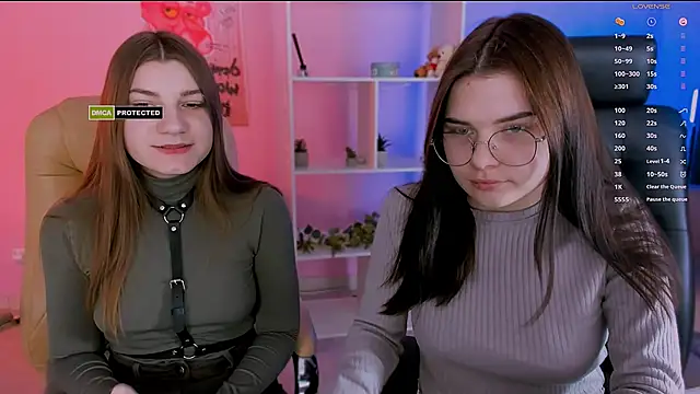 Snapshot of pure_radiance1 chatting on February 8, 9:56 am pure radiance1 online show from February 8, 9:56 am