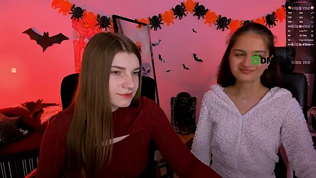 Snapshot of pure_radiance1 chatting on November 4, 9:52 am pure radiance1 online show from November 4, 9:52 am