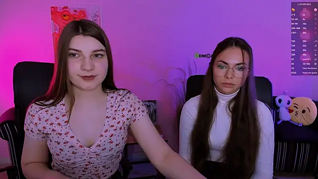 Snapshot of pure_radiance1 chatting on November 27, 10:06 am pure radiance1 online show from November 27, 10:06 am