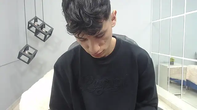 Snapshot of alan_ws chatting on December 15, 10:26 pm alan ws online show from December 15, 10:26 pm