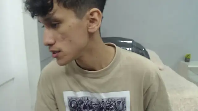 Snapshot of alan_ws chatting on December 29, 12:23 pm alan ws online show from December 29, 12:23 pm