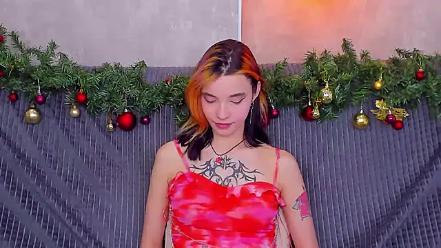 Snapshot of as1an_girlfriend chatting on December 15, 1:02 am as1an girlfriend online show from December 15, 1:02 am