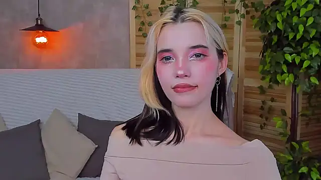 Snapshot of as1an_girlfriend chatting on January 29, 10:16 am as1an girlfriend online show from January 29, 10:16 am